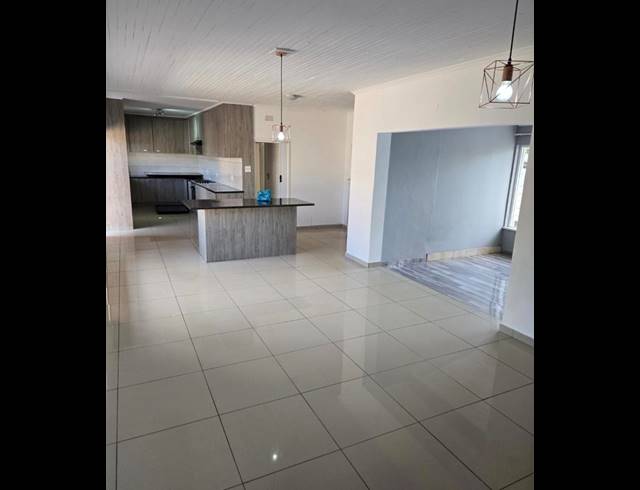 3 BEDROOM PROPERTY TO RENT IN ILLIONDALE